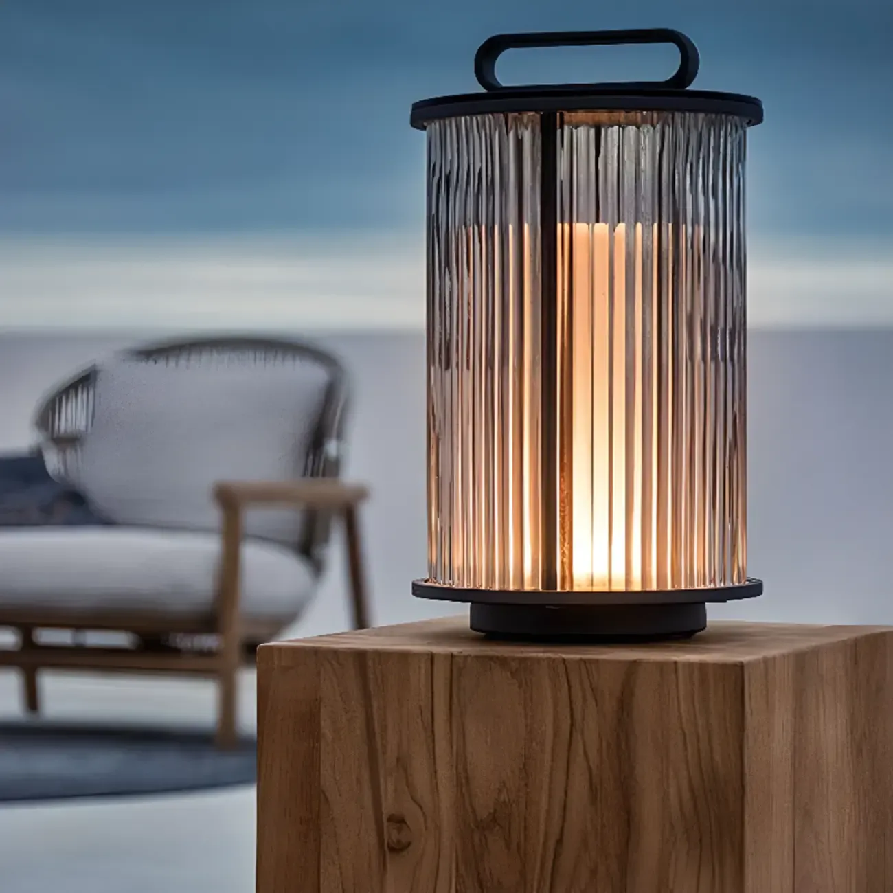 Vertical Grain Clear Glass Cylinder Post Cap Light