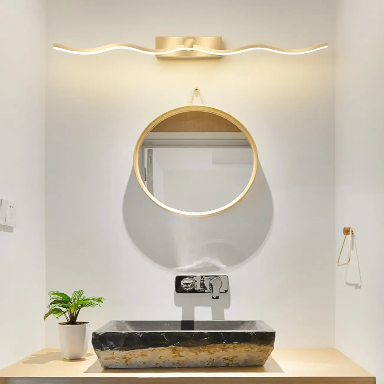 Wall-Mounted Bathroom LED Vanity Light with Silica Gel Shade