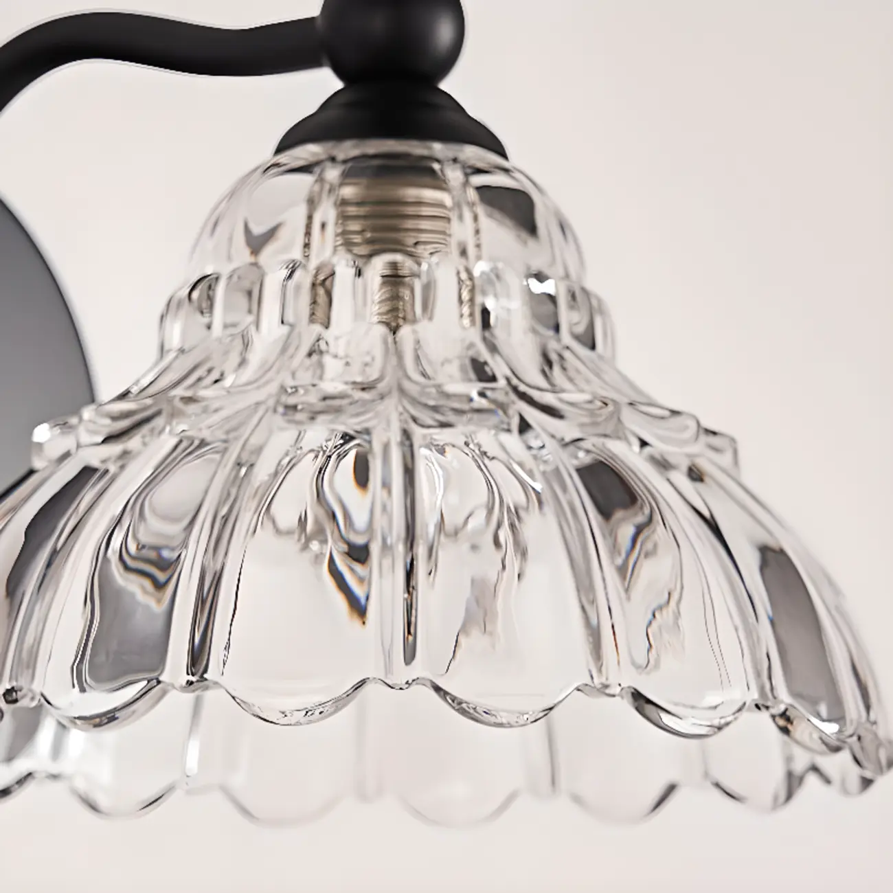 Modern Flower Glass Bathroom Vanity Light in Black/Brass