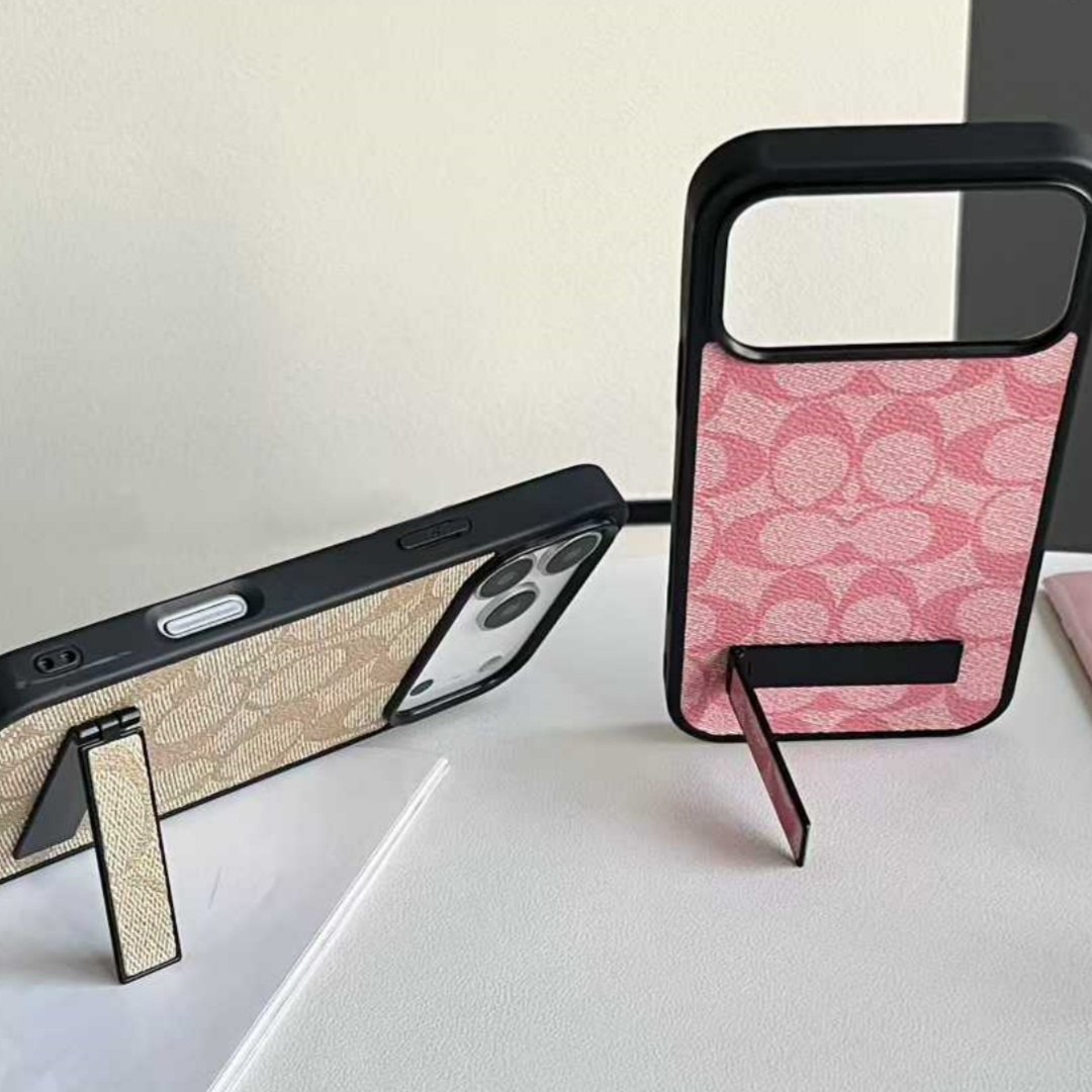 Stand Cases - Vania Cases