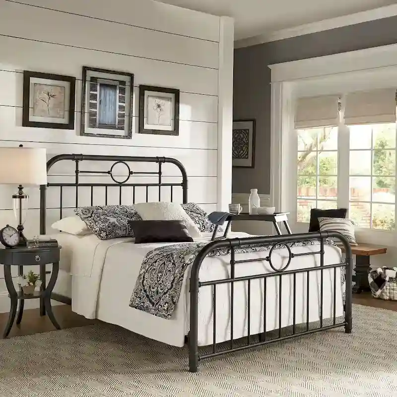 Kendal Black Metal Bed by iNSPIRE Q Classic