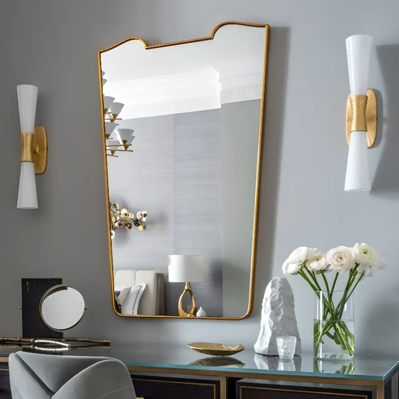 Elegant Glass Wall-Mounted Vanity Light for Bathroom Art Deco