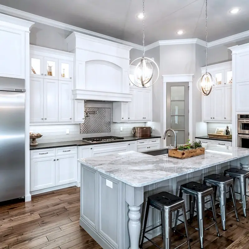 YUNSUN 6-Pack 6W LED Light Bulb, 60W Equivalent, B10/E12 Base, 5000K Daylight, 550 Lumens, Household Bulb, Energy-Saving