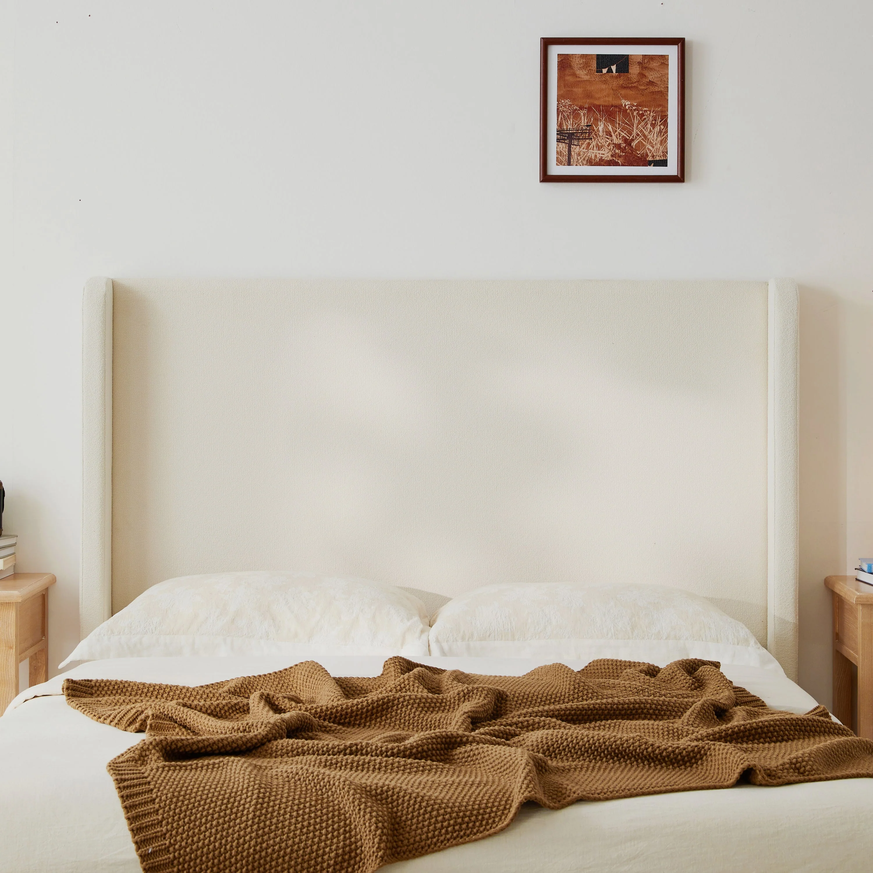 Carmen 52.3' Upholstered Wingback King Bedframe