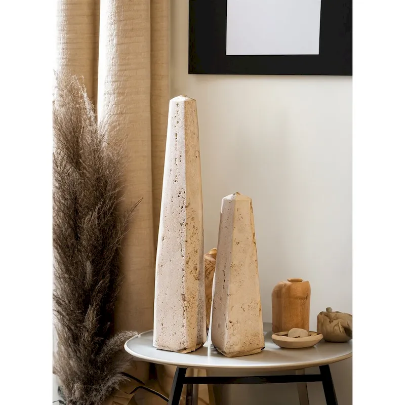 Travertine Obelisk Sm. - Beige - Beige