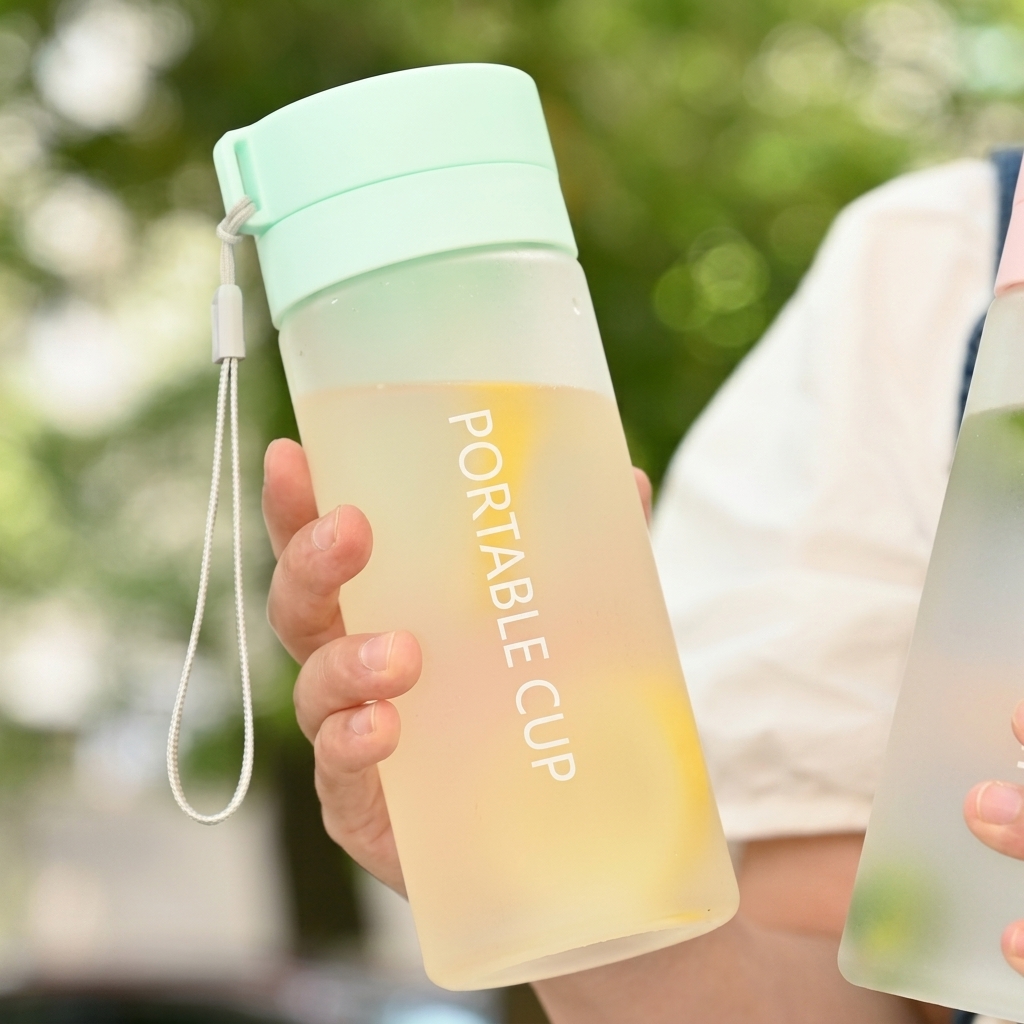 600ML Frosted Green Water Bottle with Tea Infuser and Carry Lanyard