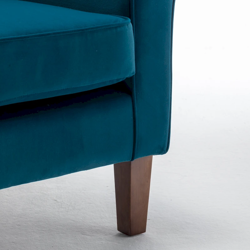 Traditional Rolled Arm Living Room Armchair