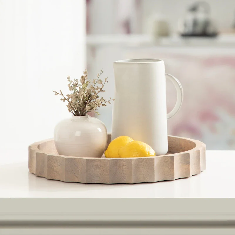 Kate and Laurel Lissi Round Tray