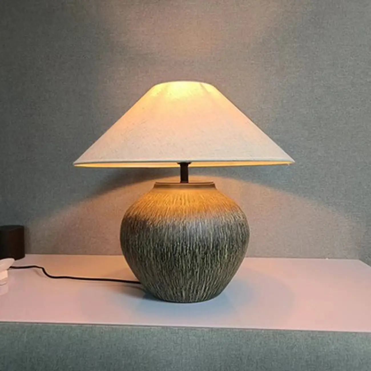 Modern Geometric Ceramic LED Desk Lamp with Fabric Shade
