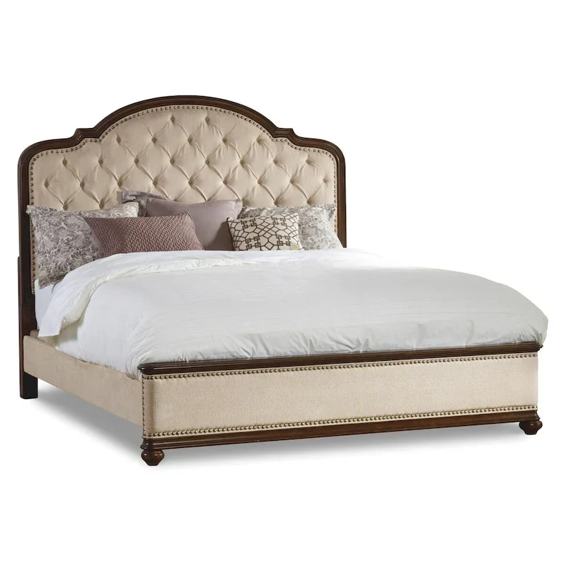 Leesburg King Upholstered Bed