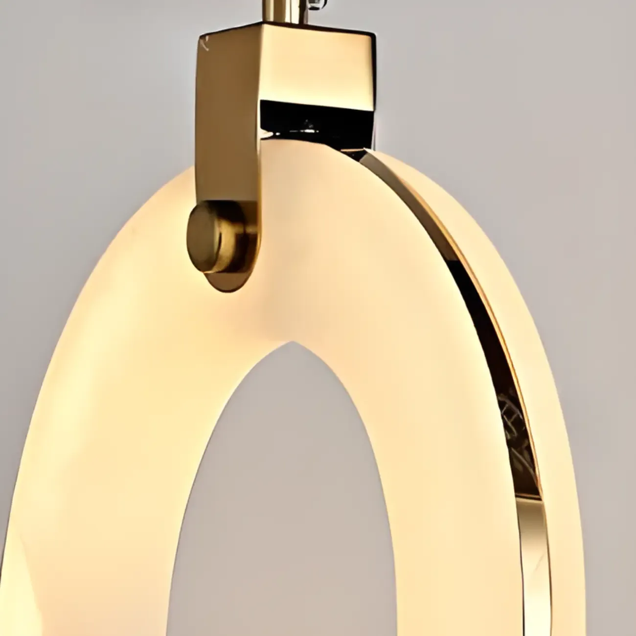 Adjustable Gold Metal Circle Hanging Pendant Light