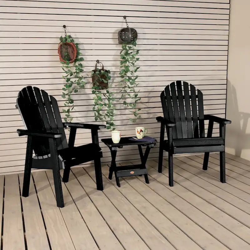 HIGHWOOD Yorkville 2 Deck Chairs with 1 Folding Side Table