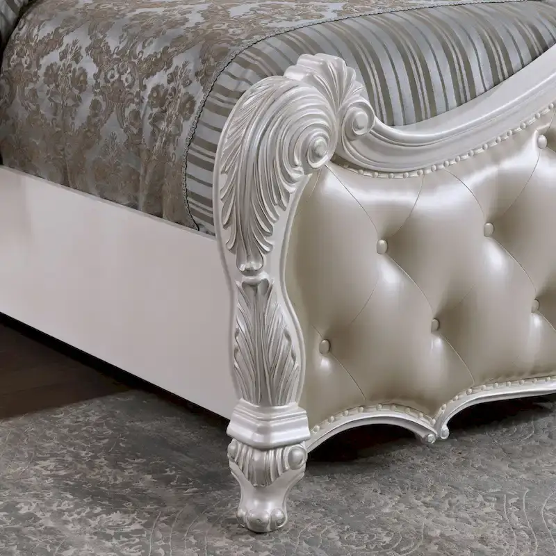 Furniture of America Eugene Traditional 6-Piece Solid Wood Panel Bedroom Set