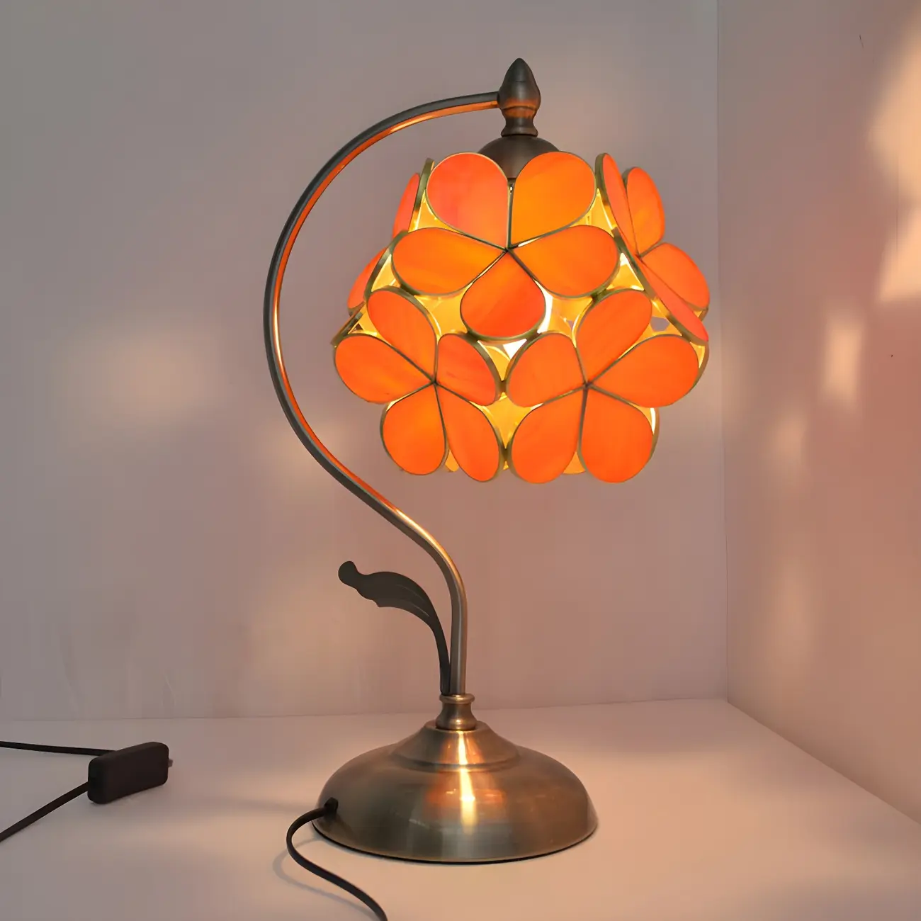 Vintage Stained Glass Flower Petal Table Lamp