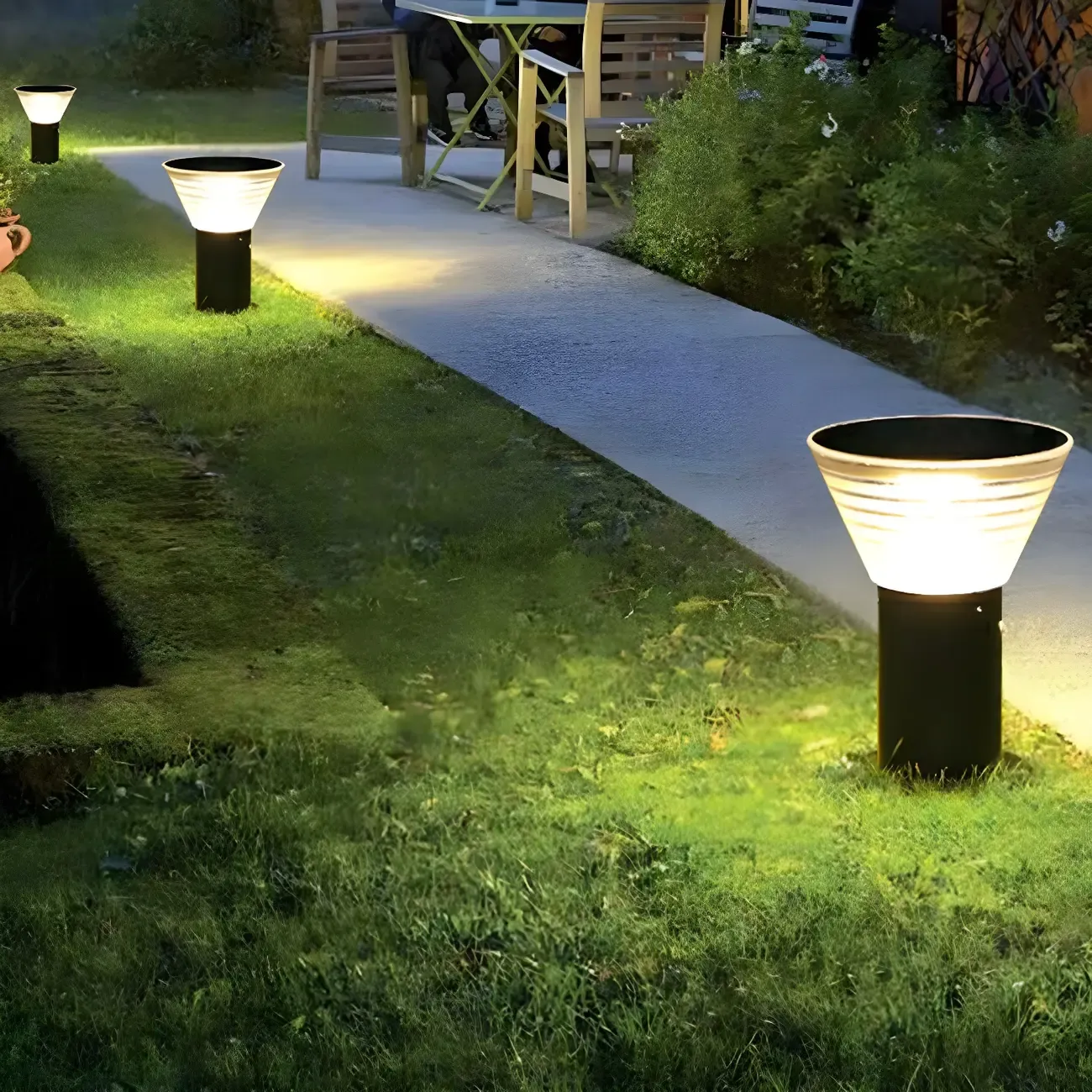 Modern Solar Pillar Conical Metal Landscape Lighting