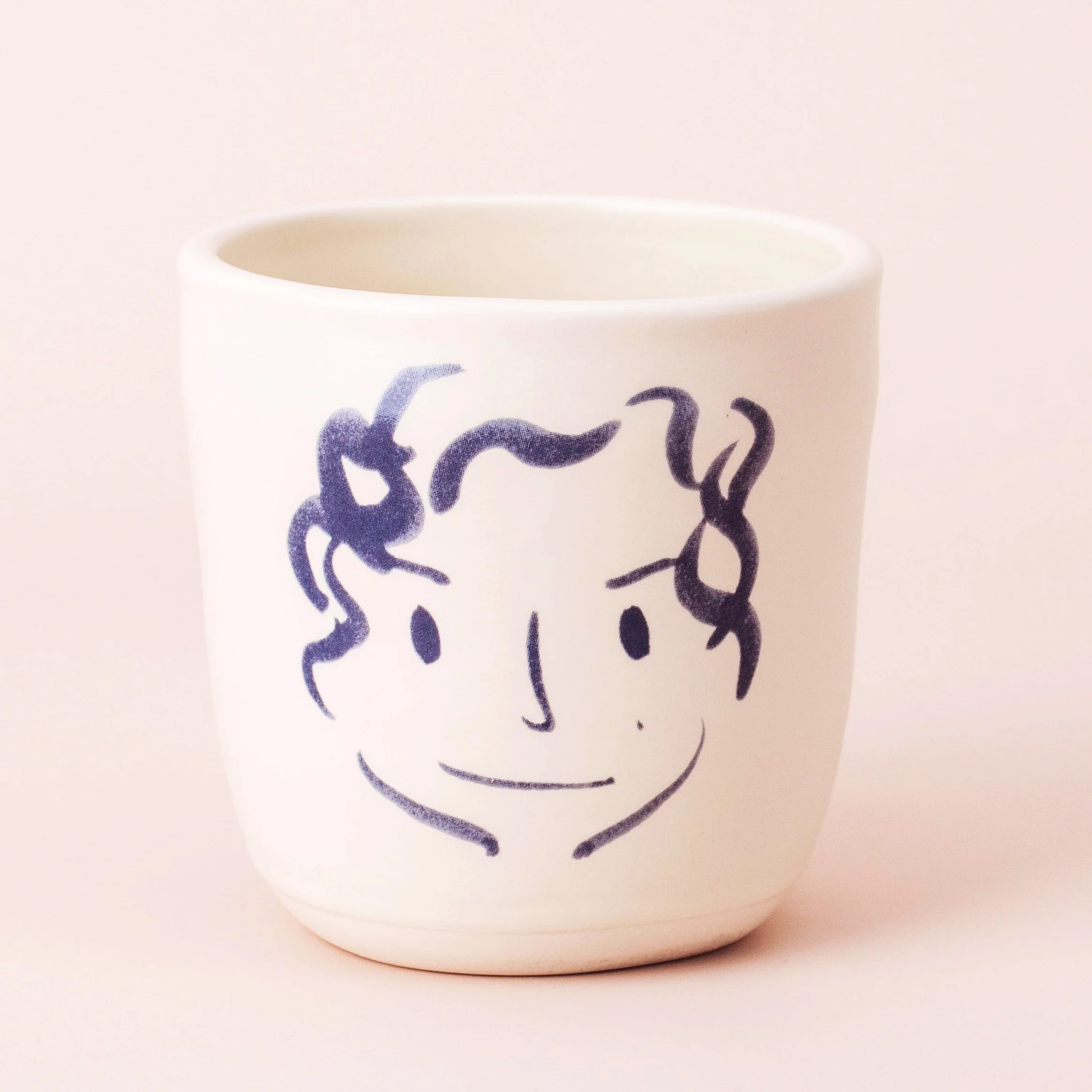Brut Cake 100 Smiling Mugs Will 8.5cm