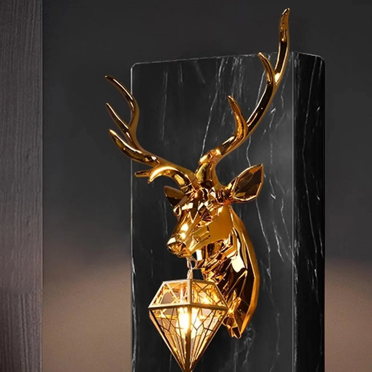 Modern Metal Glossy Deer Head Design Wall Sconce