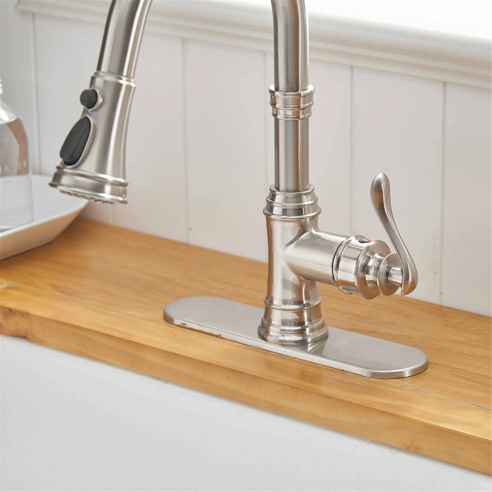 Pull Down Kitchen Faucet Single Handle Modern One Hole Kitchen Sink Faucets With Pull Down Sprayer Basin Tap With Deck Plate