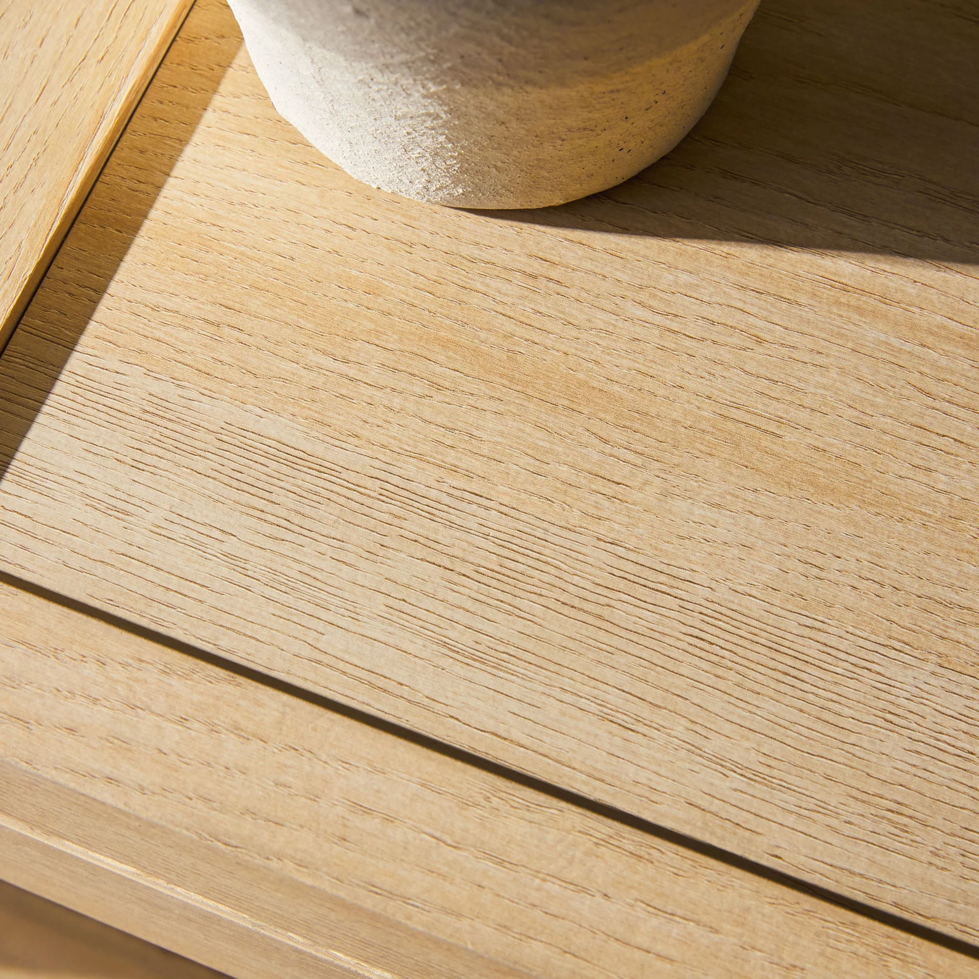 Chantelle Modern Curve Easy Assembly TV?Stand