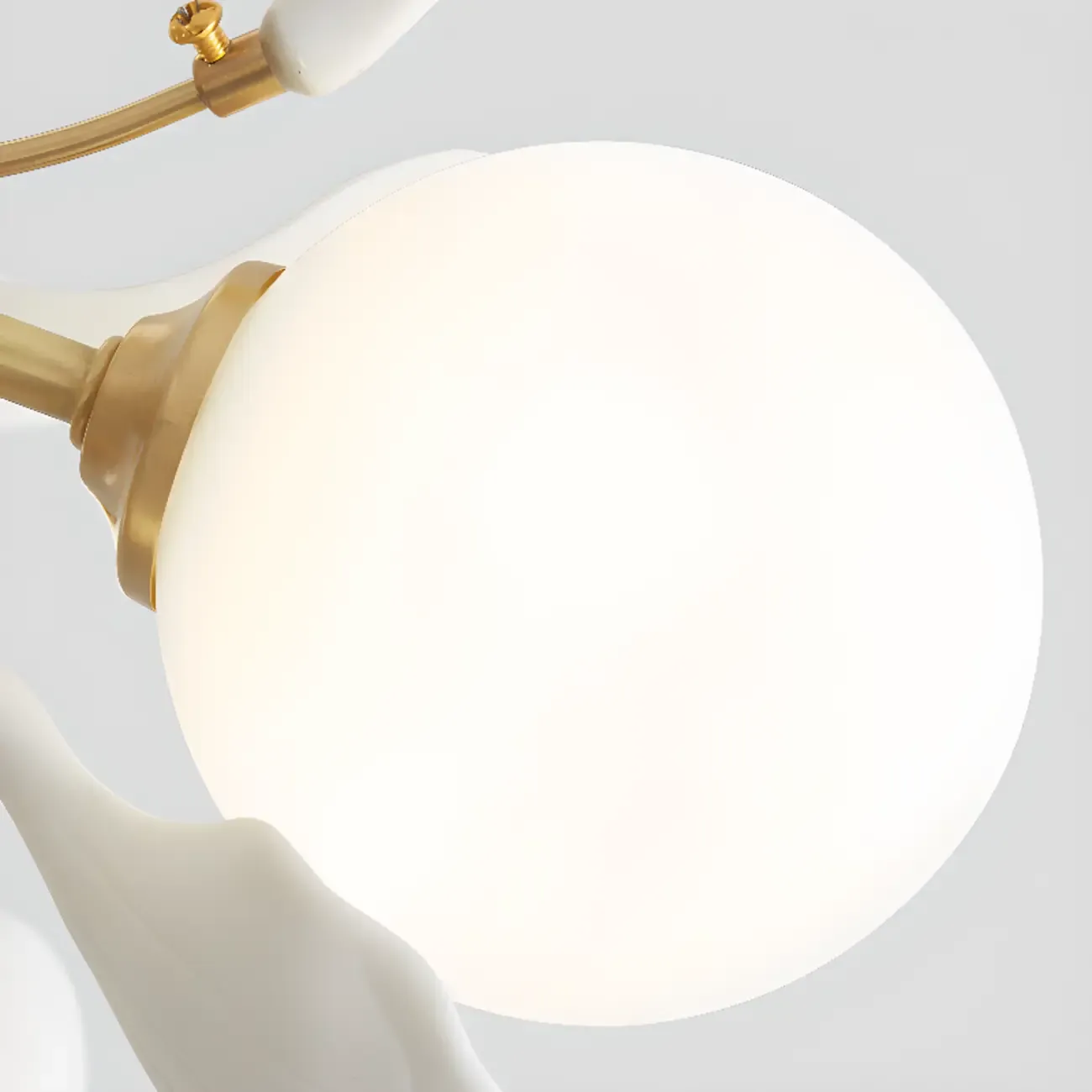 Modern Brass Branch Chandelier with Elegant Design