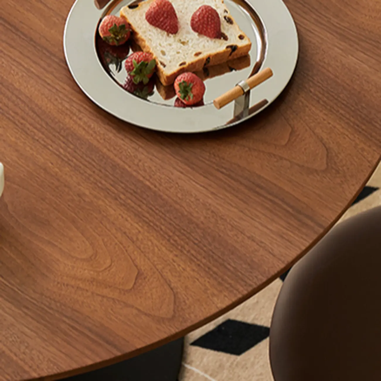 Casual Black Metal Wood Round Dining Table