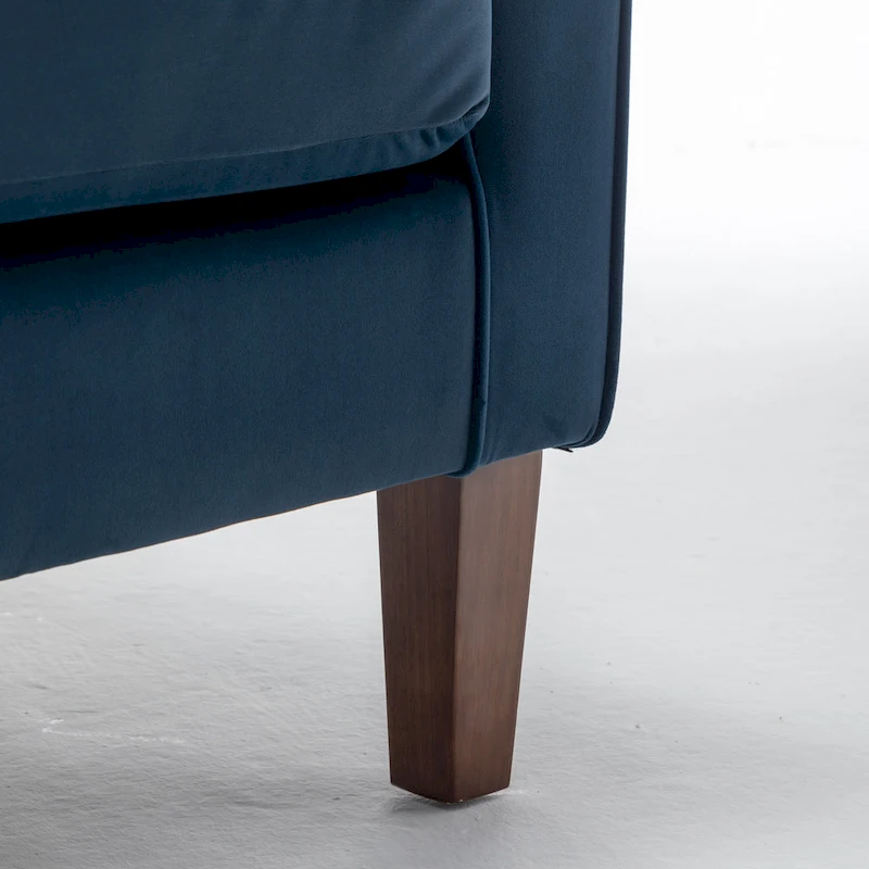 Traditional Rolled Arm Living Room Armchair