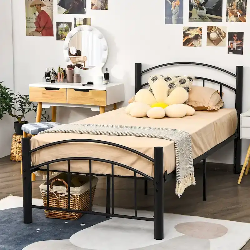 Costway Twin/Full/Queen Size Metal Bed Frame Platform Mattress