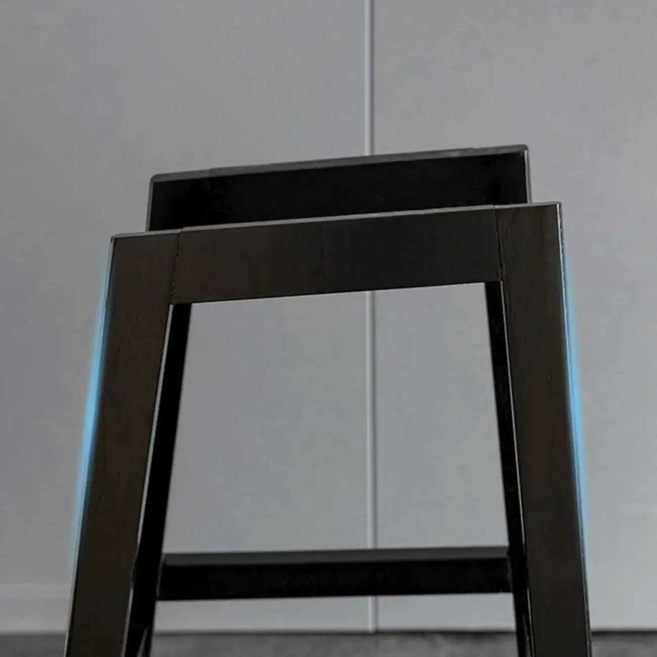 Modern Wood Tufted Upholstered Leather Bar Stool