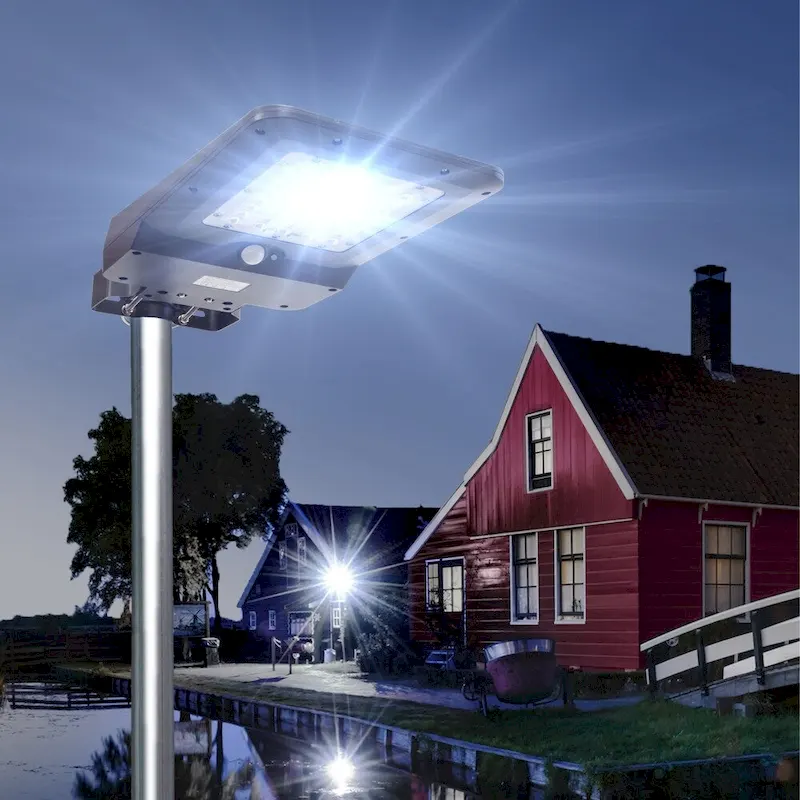 Wagan 1600 Lumens Solar Powered Street Light (Head Only) - 1