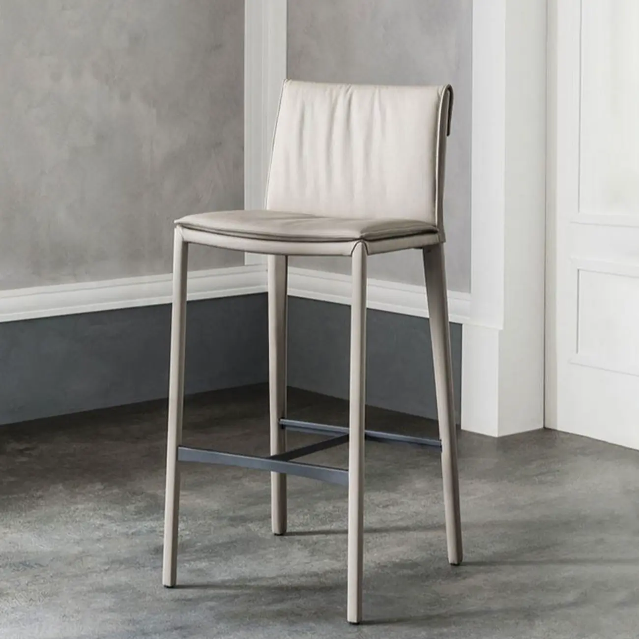 Modern 4-Leg Trestle Footrest Low Back Bar Stools