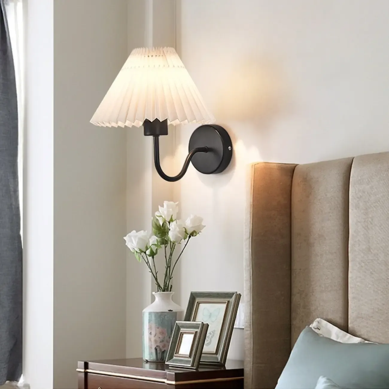 Classic Fabric Pleated Cone Shade Wall Sconce