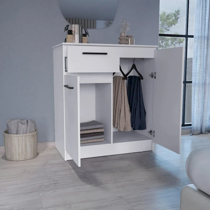 Idaho Dresser with 2-Door Cabinets and Drawer