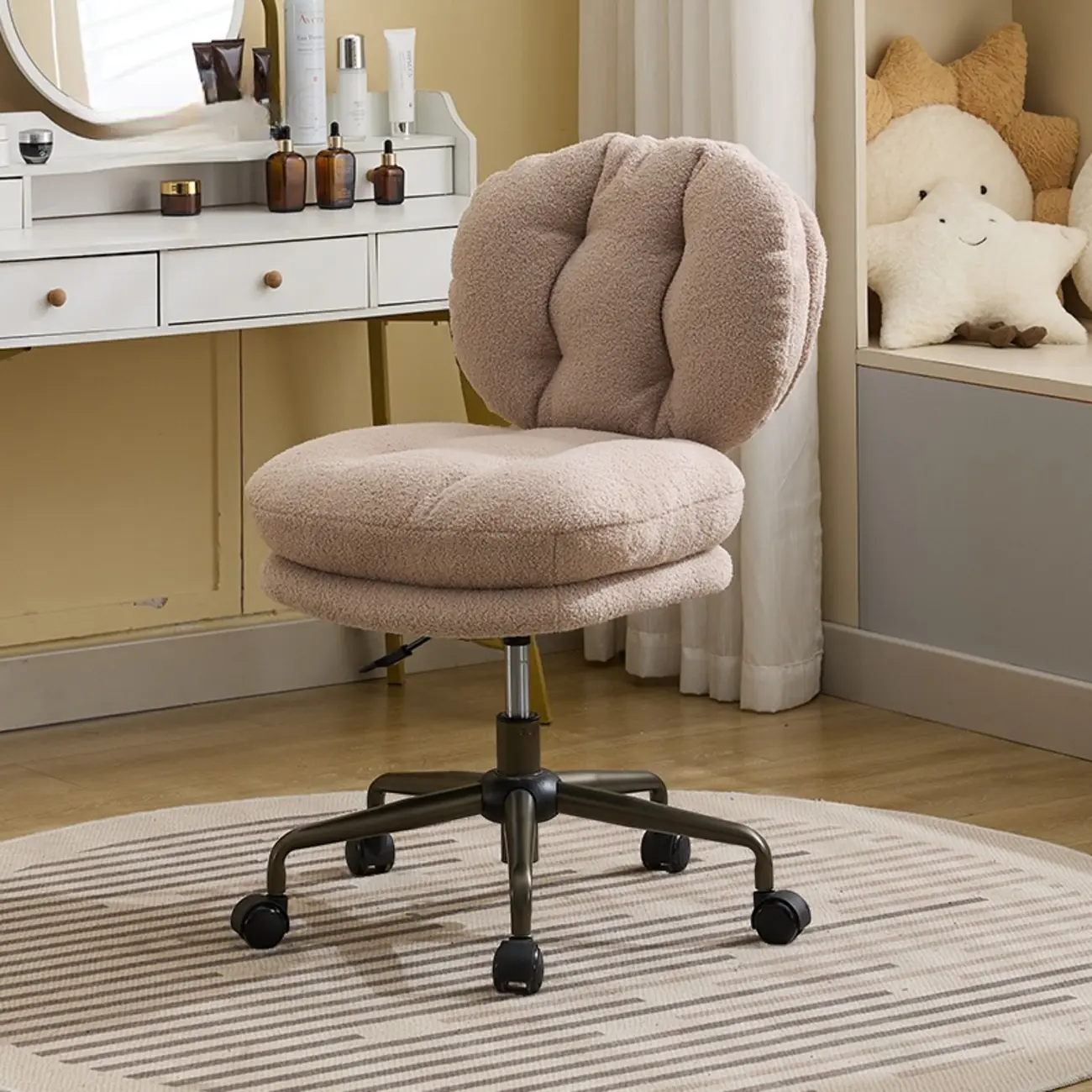 Modern Tufted Upholstered Ergonomic Swivel Office Chair