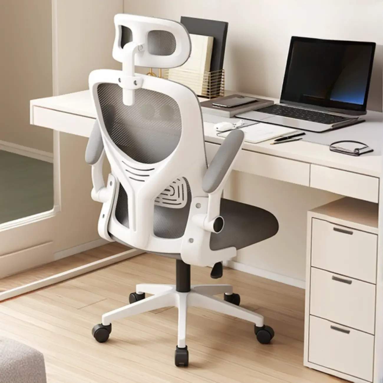 Ergonomic Black White Mesh Adjustable Office Chair