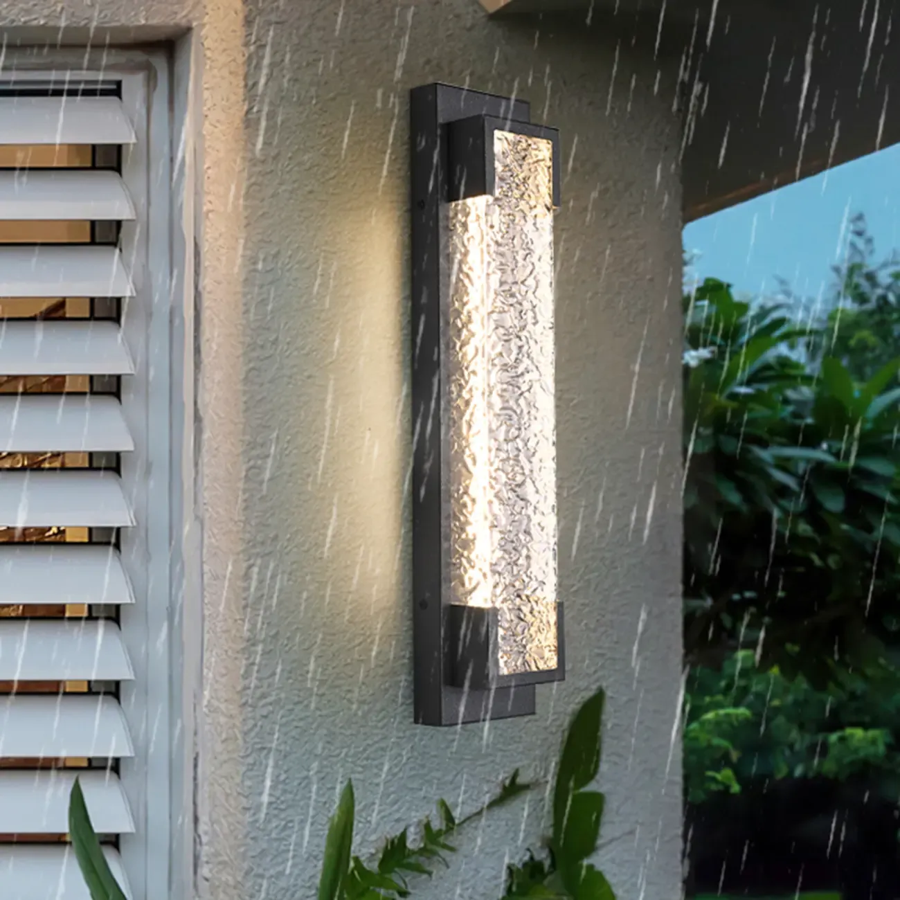 Modern Black Steel Acrylic Outdoor Wall Light