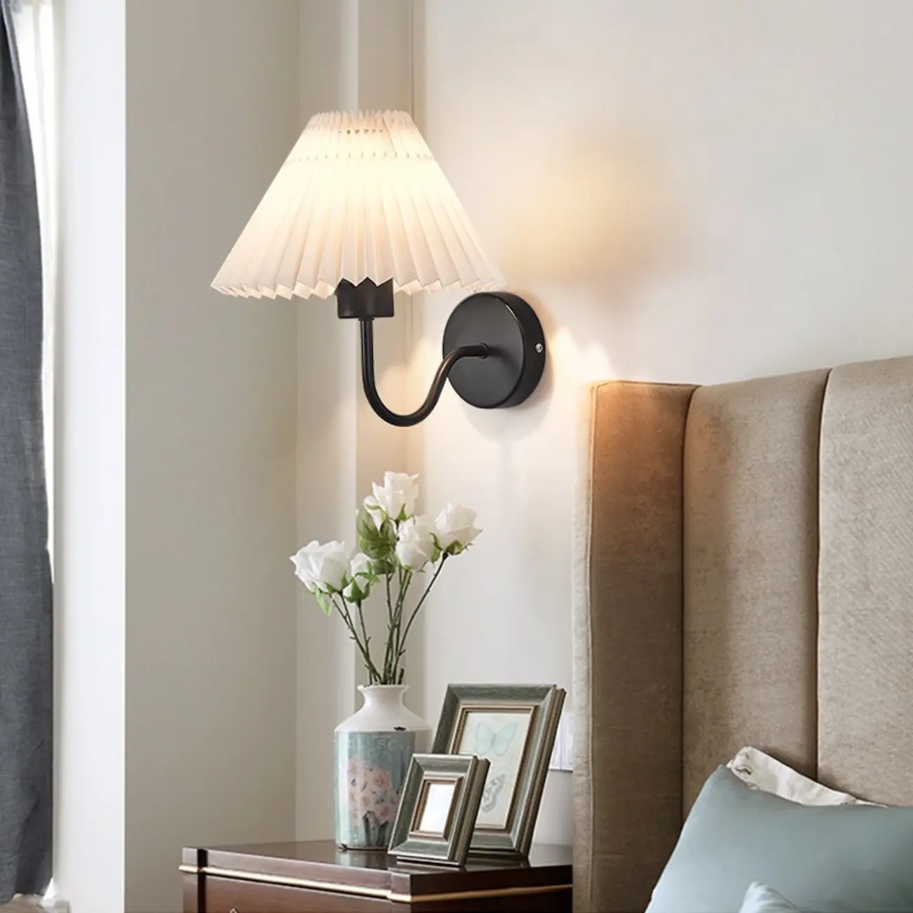 Classic Fabric Pleated Cone Shade Wall Sconce