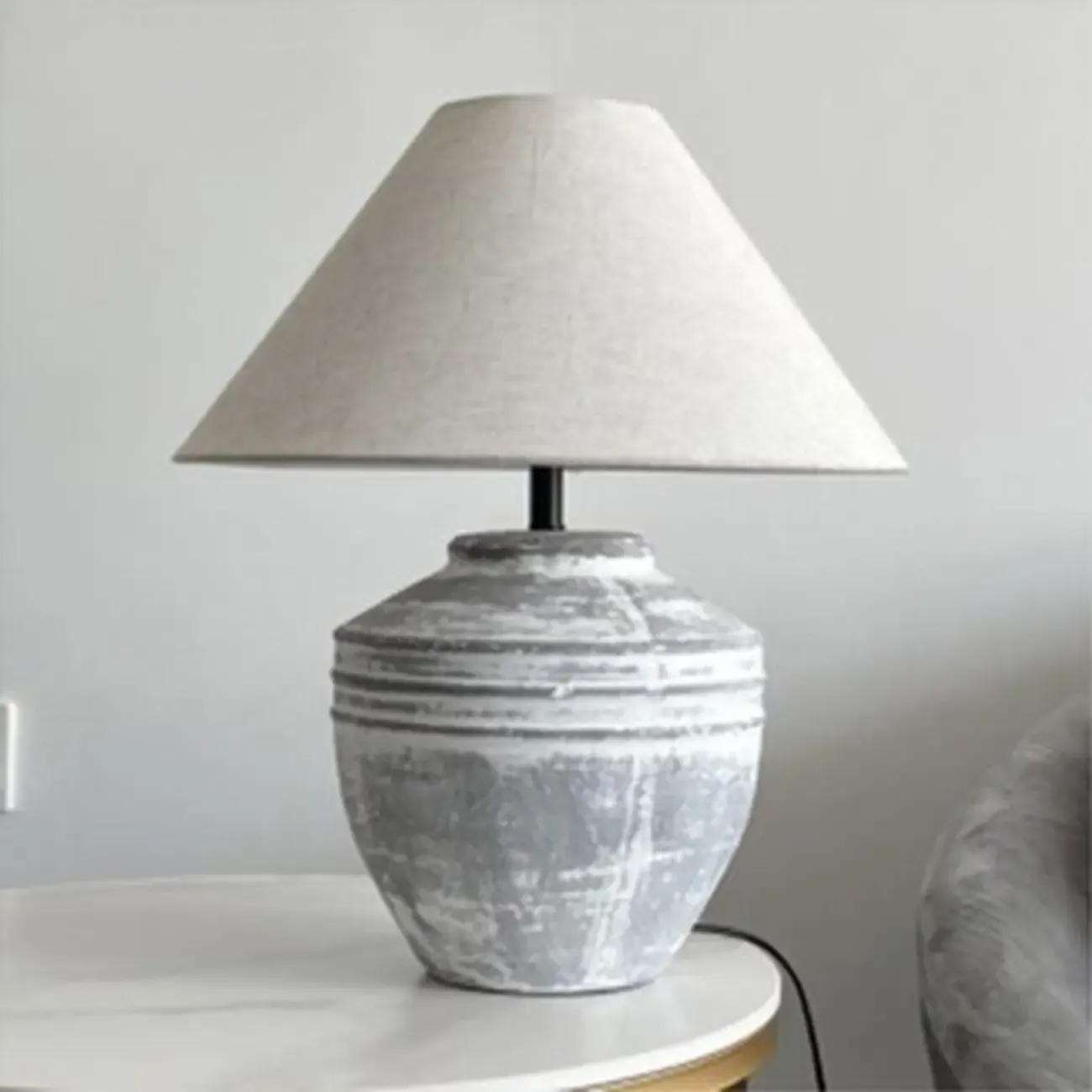 Modern Geometric Ceramic LED Desk Lamp with Fabric Shade