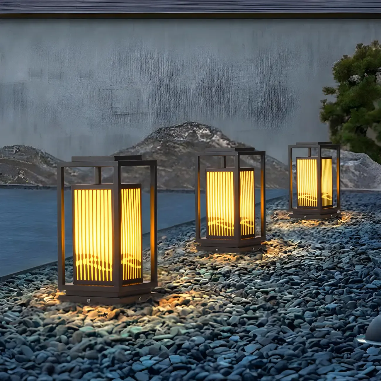 Black Metal Vertical Striped Post Cap Light