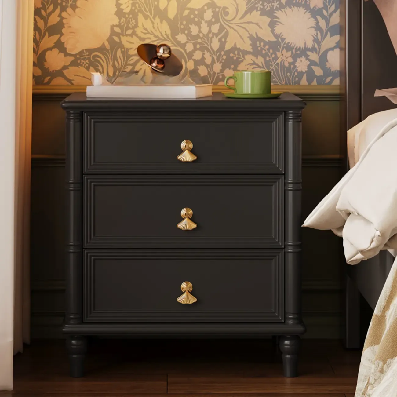 Traditional Rectangular Solid Wood 3-Drawer Black Nightstand