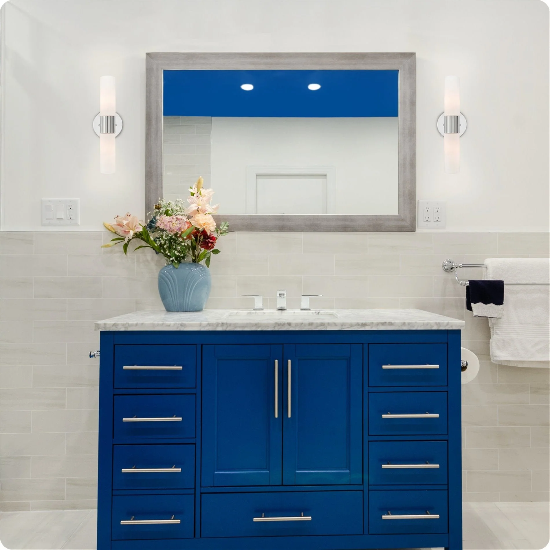 Duo 14 Modern Bathroom / Vanity Wall Sconce