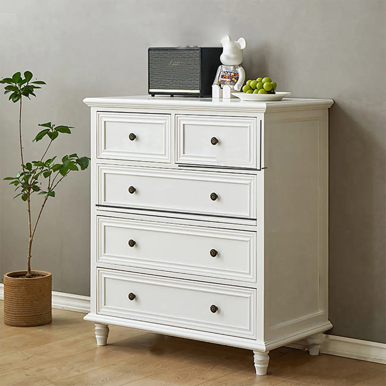 Traditional  6-Drawer White Wood Dresser