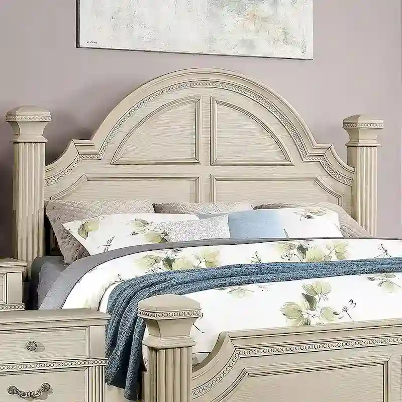 Stroh Traditional Wood 3-piece Poster Bedroom Set with USB by Furniture of America