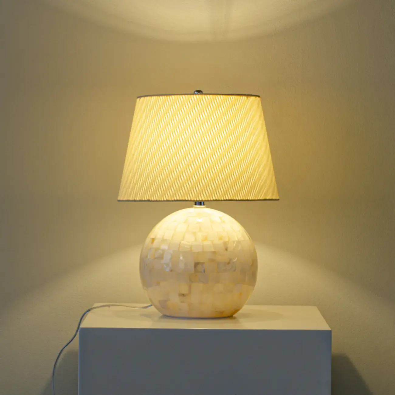 Modern Shell Table Lamp with Geometric Shade, LED