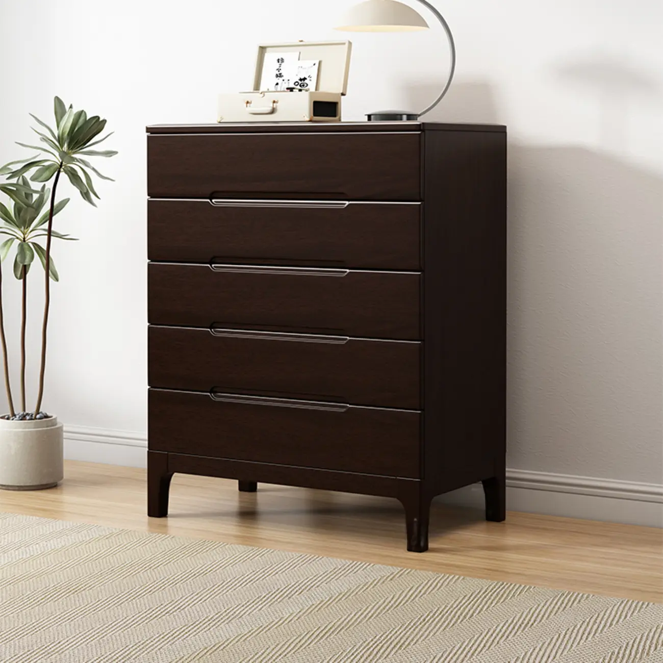 Contemporary Lacquered Wooden 5-Drawer Chest Dresser