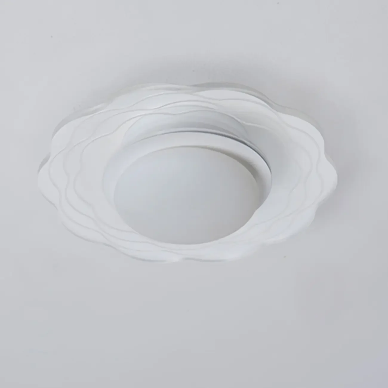 Mini White Artistic Flower Shade Flush Ceiling Light Dimmable