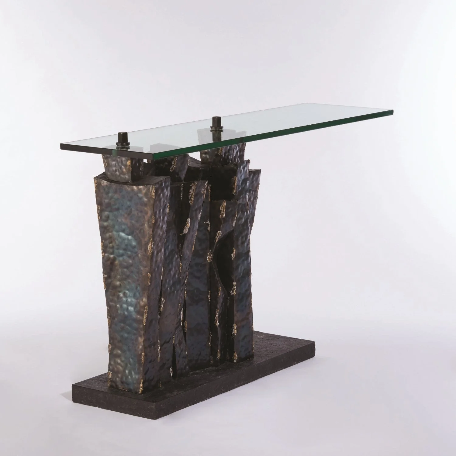 QUEUE CONSOLE TABLE