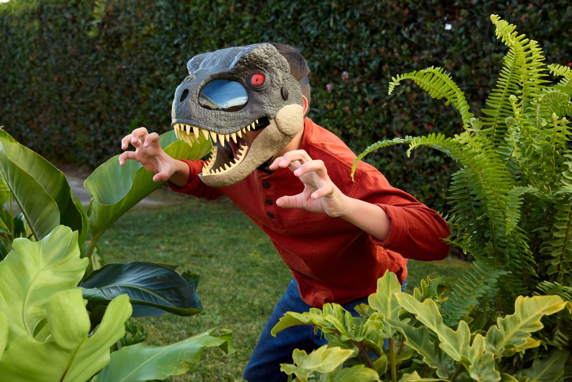 Jurassic World Rebirth T-Rex Rage N Roar Mask With Led Light Up Eyes Feature, 3 Level Effects