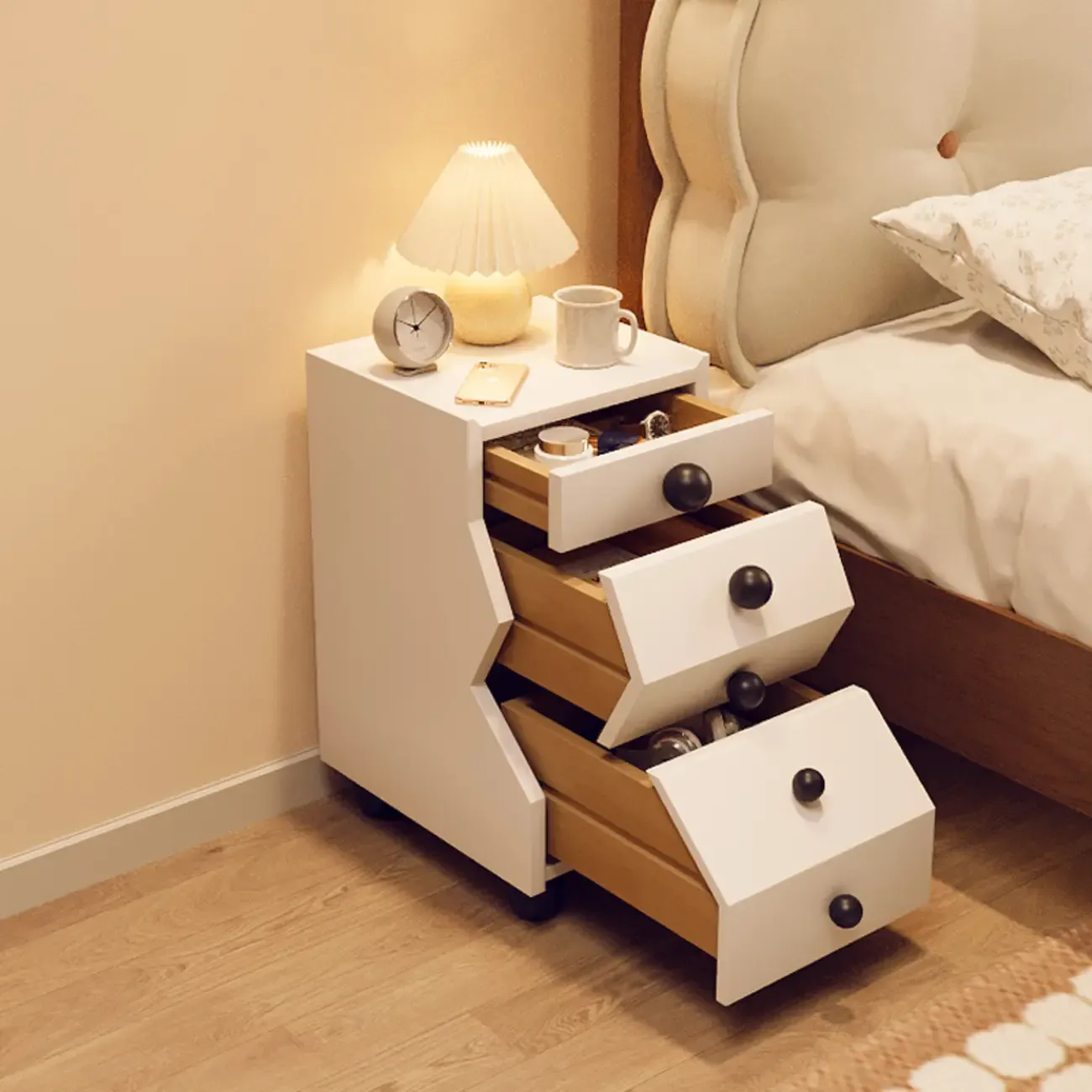 Modern Wood Top 3 Drawers Nightstand with Legs