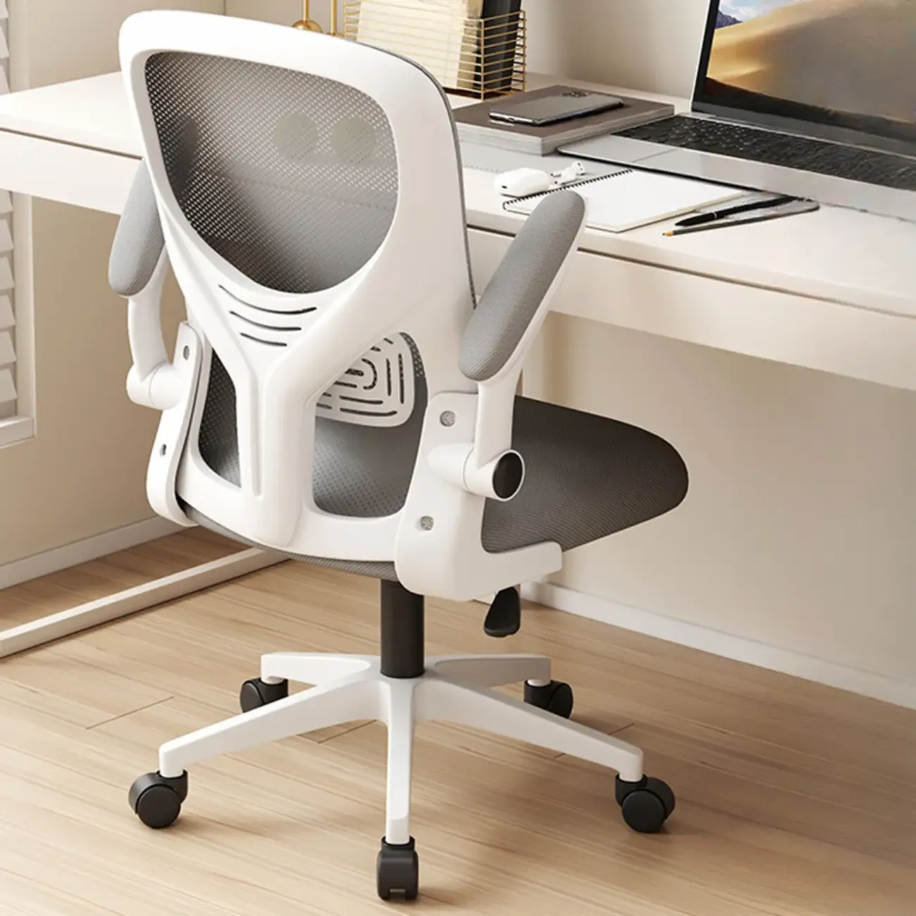 Ergonomic Black White Mesh Adjustable Office Chair