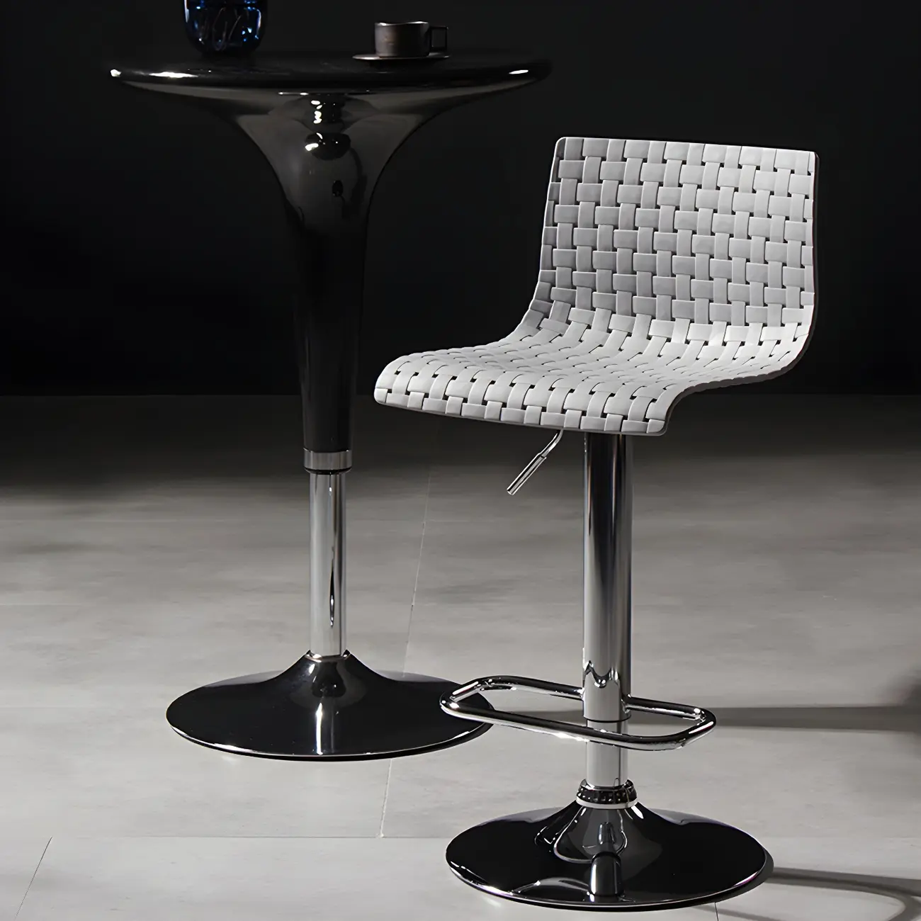 Modern Square Seat Plastic Rattan Adjustable Swivel Bar Stools